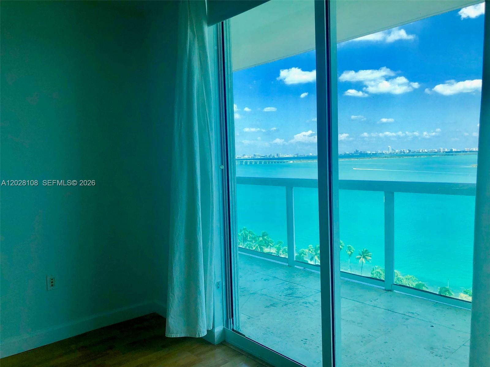 1800 N BAYSHORE DR #1605, Miami FL 33132