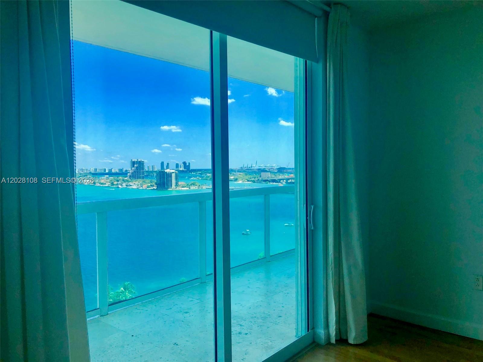 1800 N BAYSHORE DR #1605, Miami FL 33132