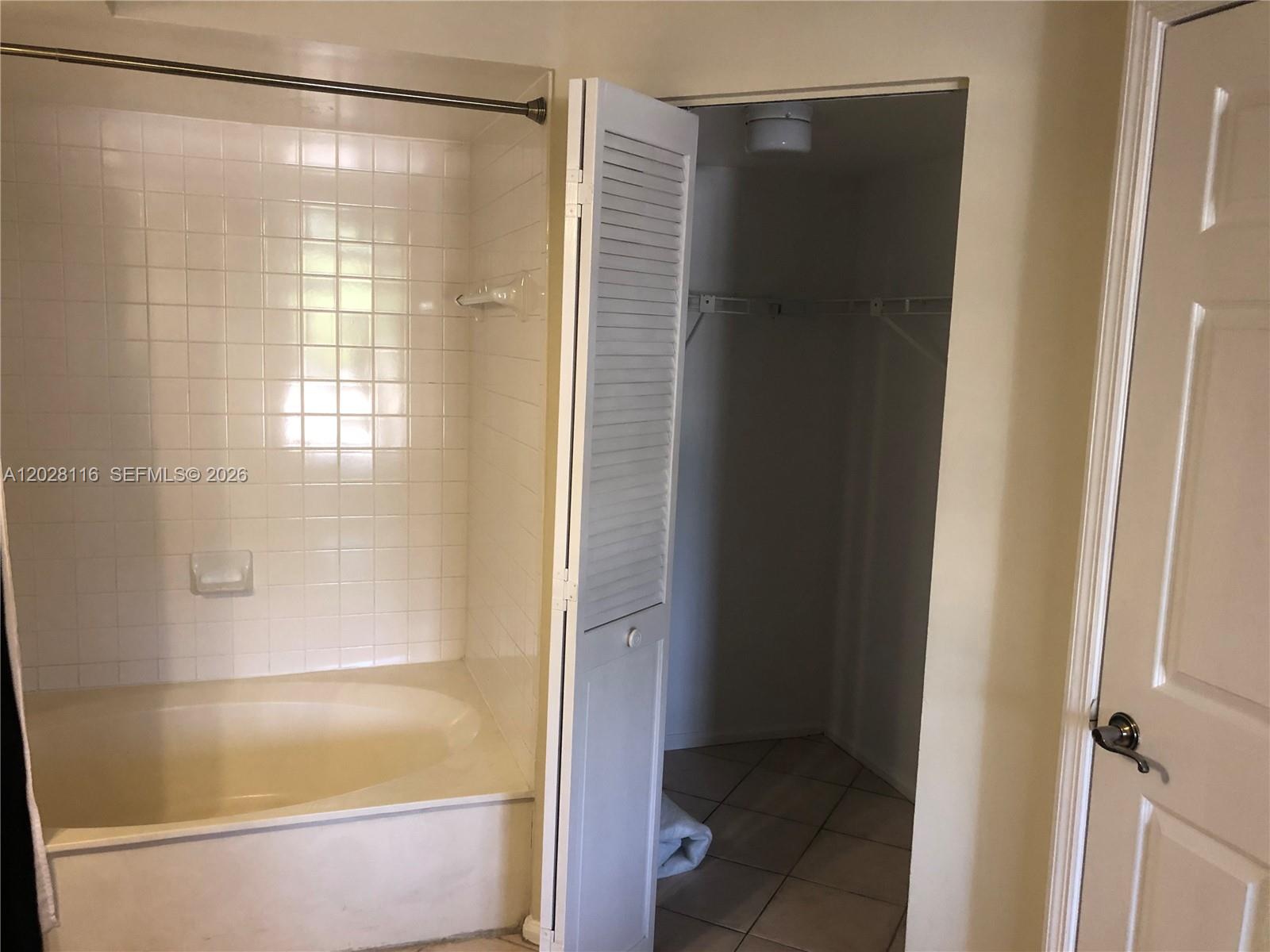 1280 S Alhambra Cir #2201, Coral Gables FL 33146