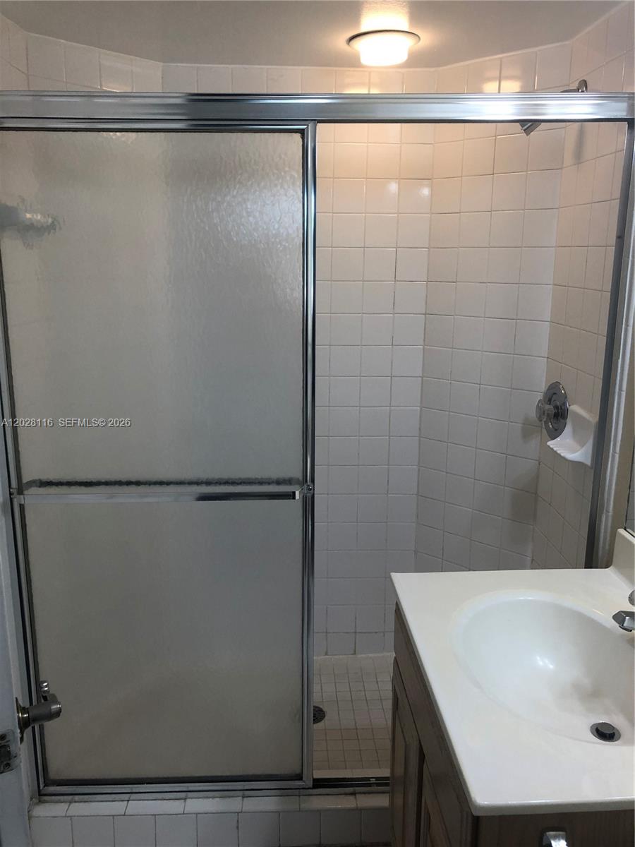 1280 S Alhambra Cir #2201, Coral Gables FL 33146