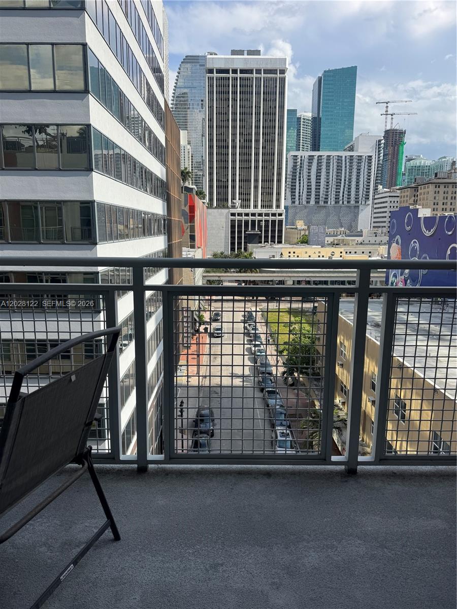 253 NE 2nd St #621, Miami FL 33132
