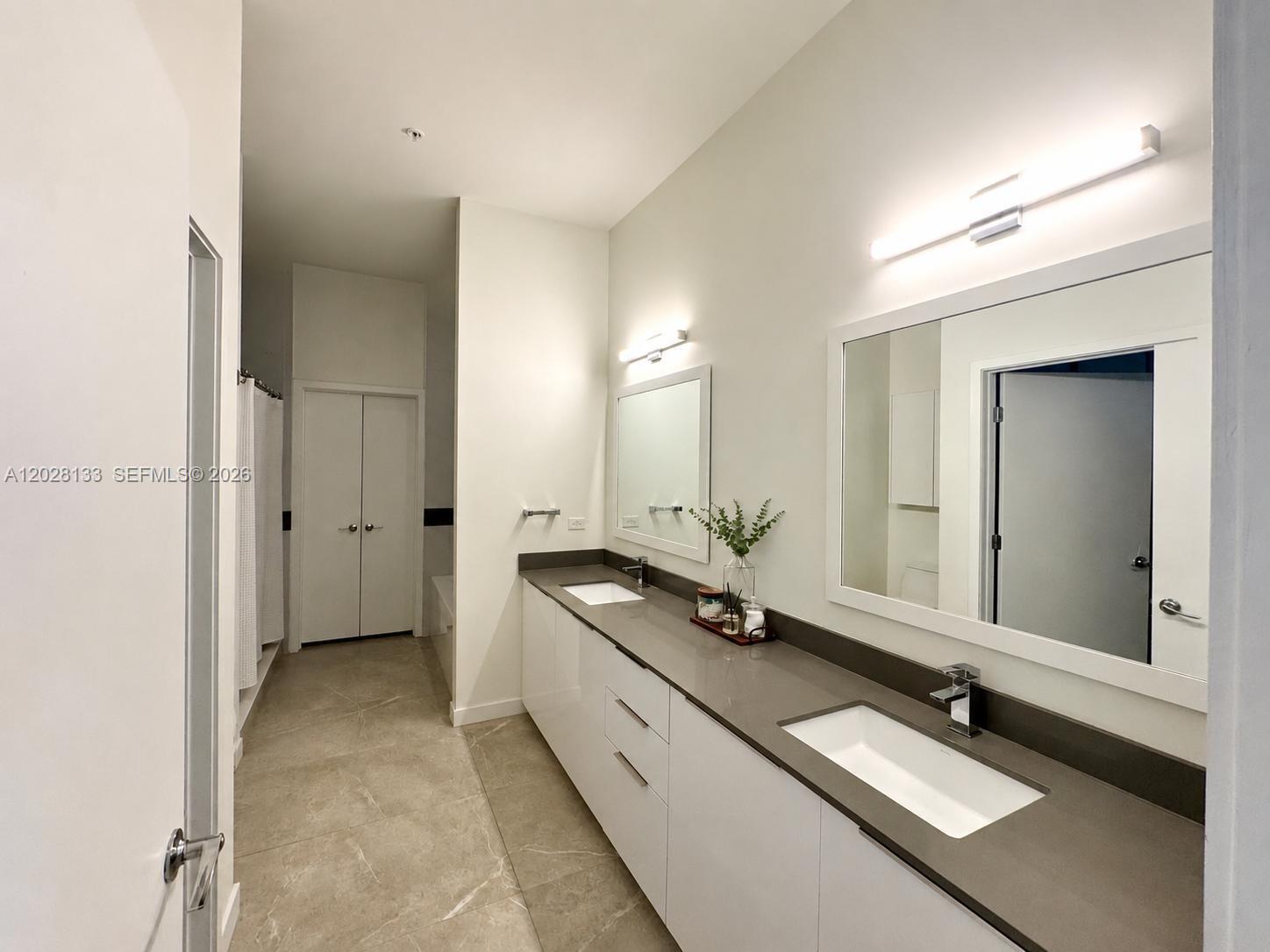 999 SW 1st Ave #1115, Miami FL 33130