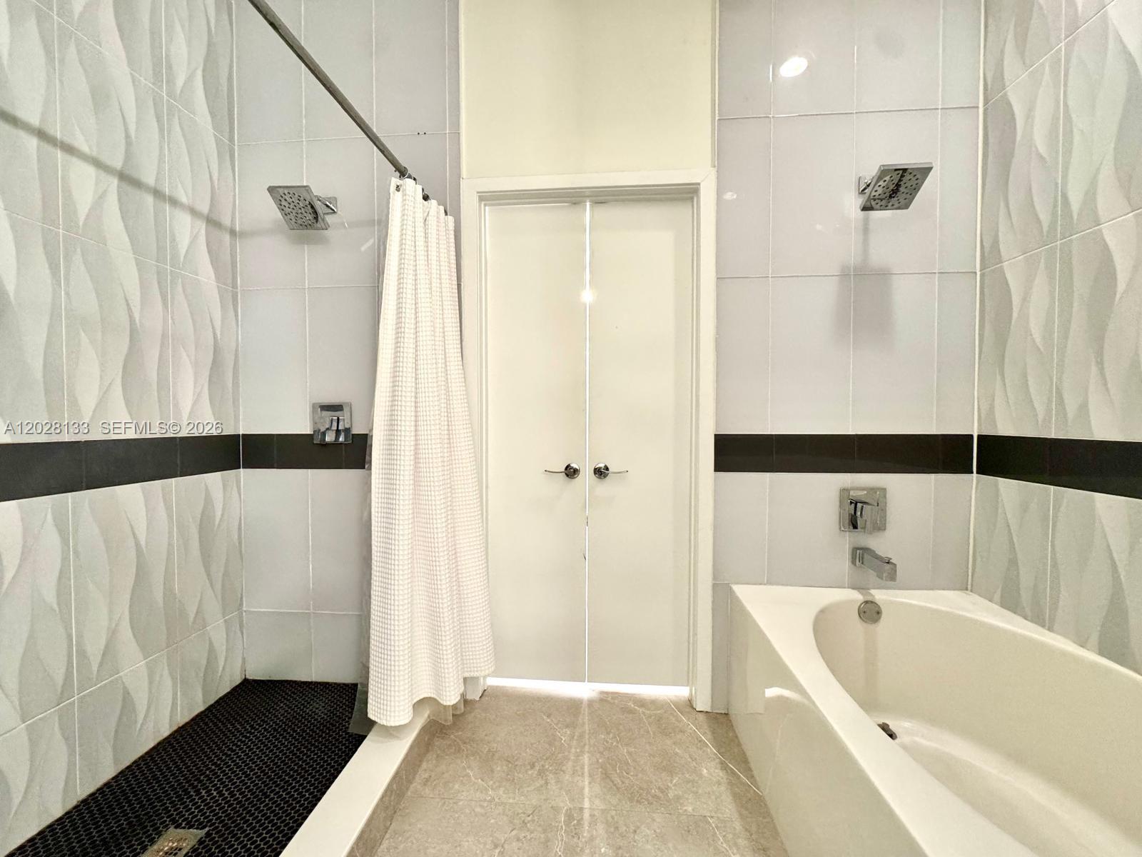 999 SW 1st Ave #1115, Miami FL 33130