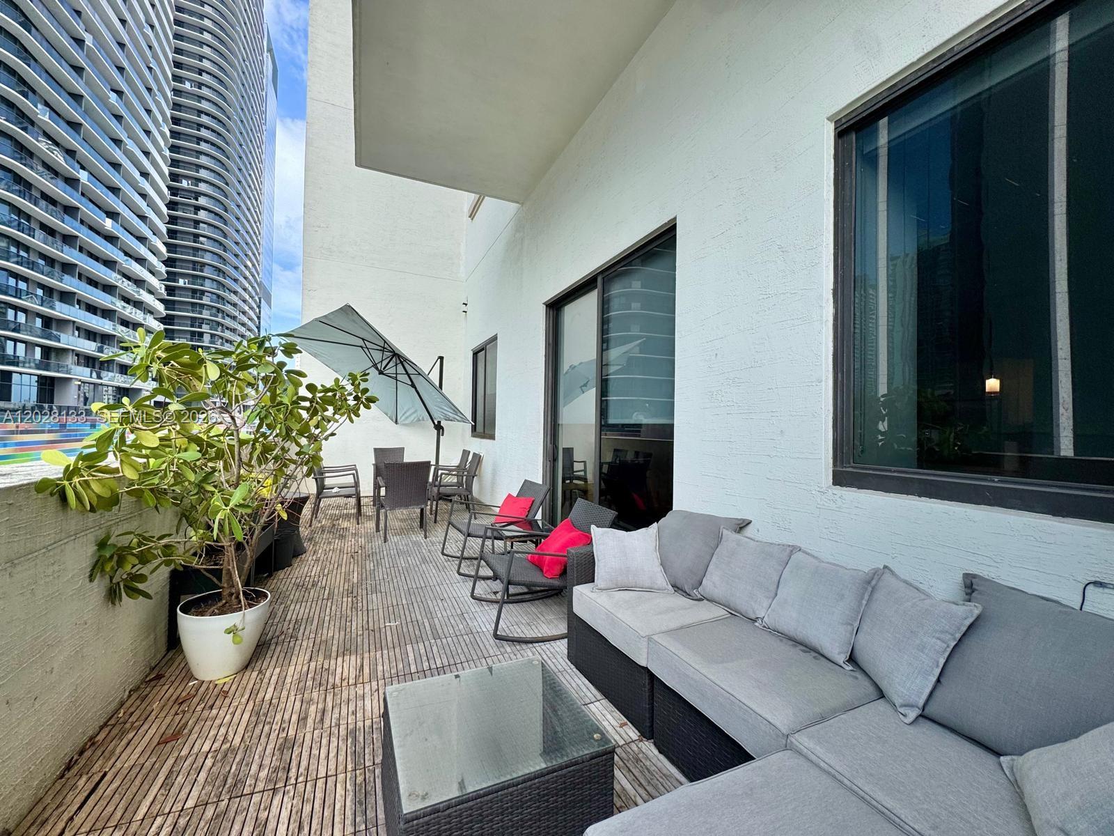 999 SW 1st Ave #1115, Miami FL 33130