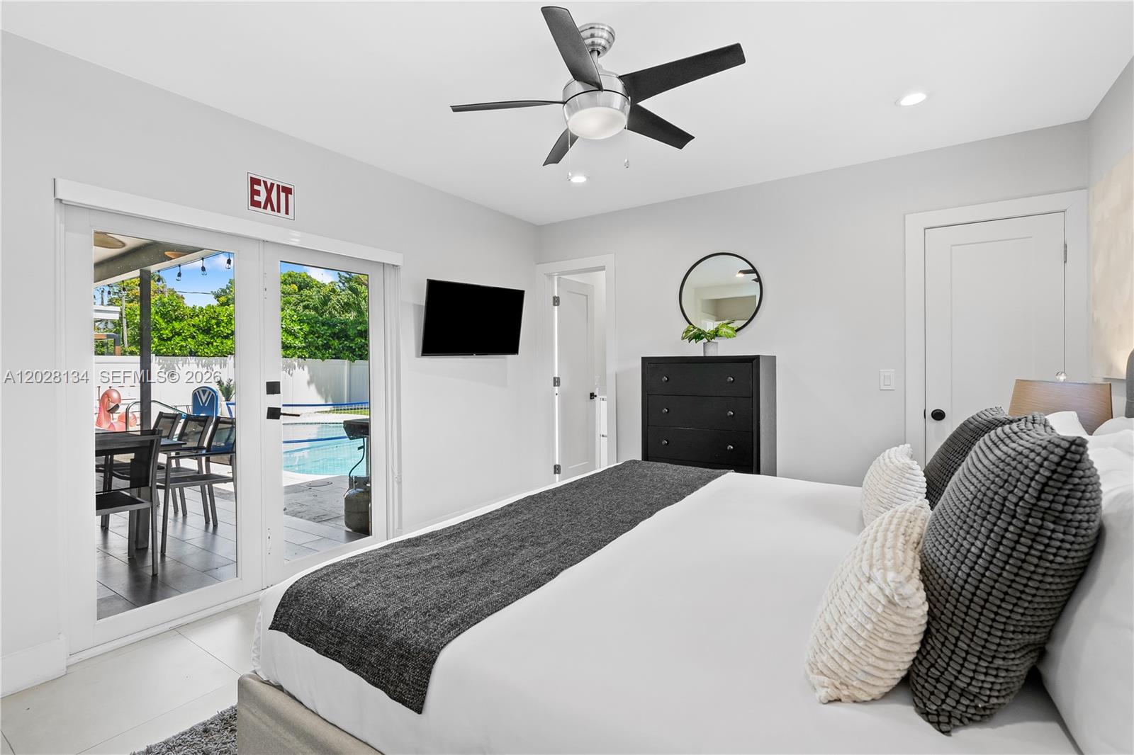 1329 Funston, Hollywood FL 33019