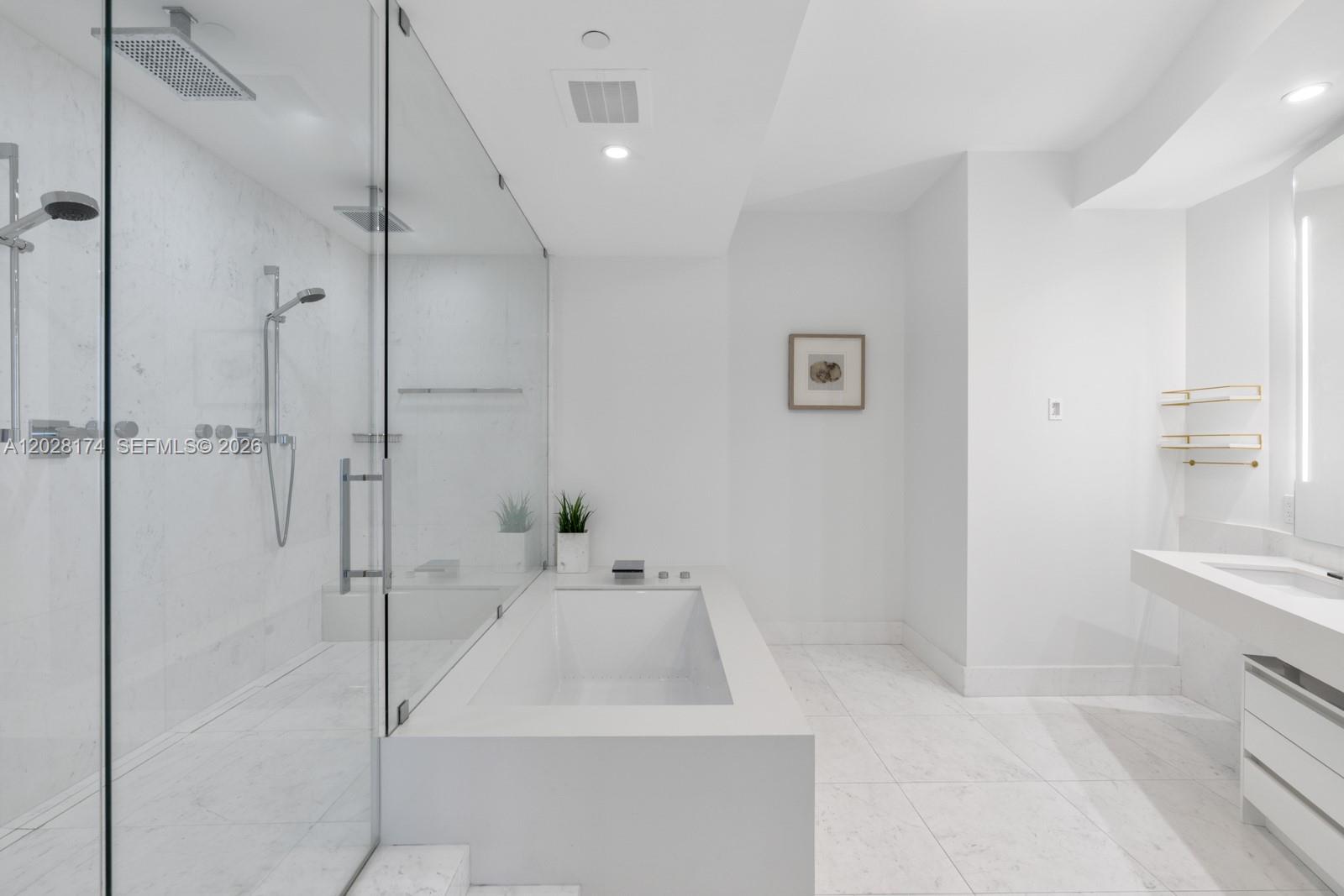 18555 Collins Ave #5105, Sunny Isles Beach FL 33160
