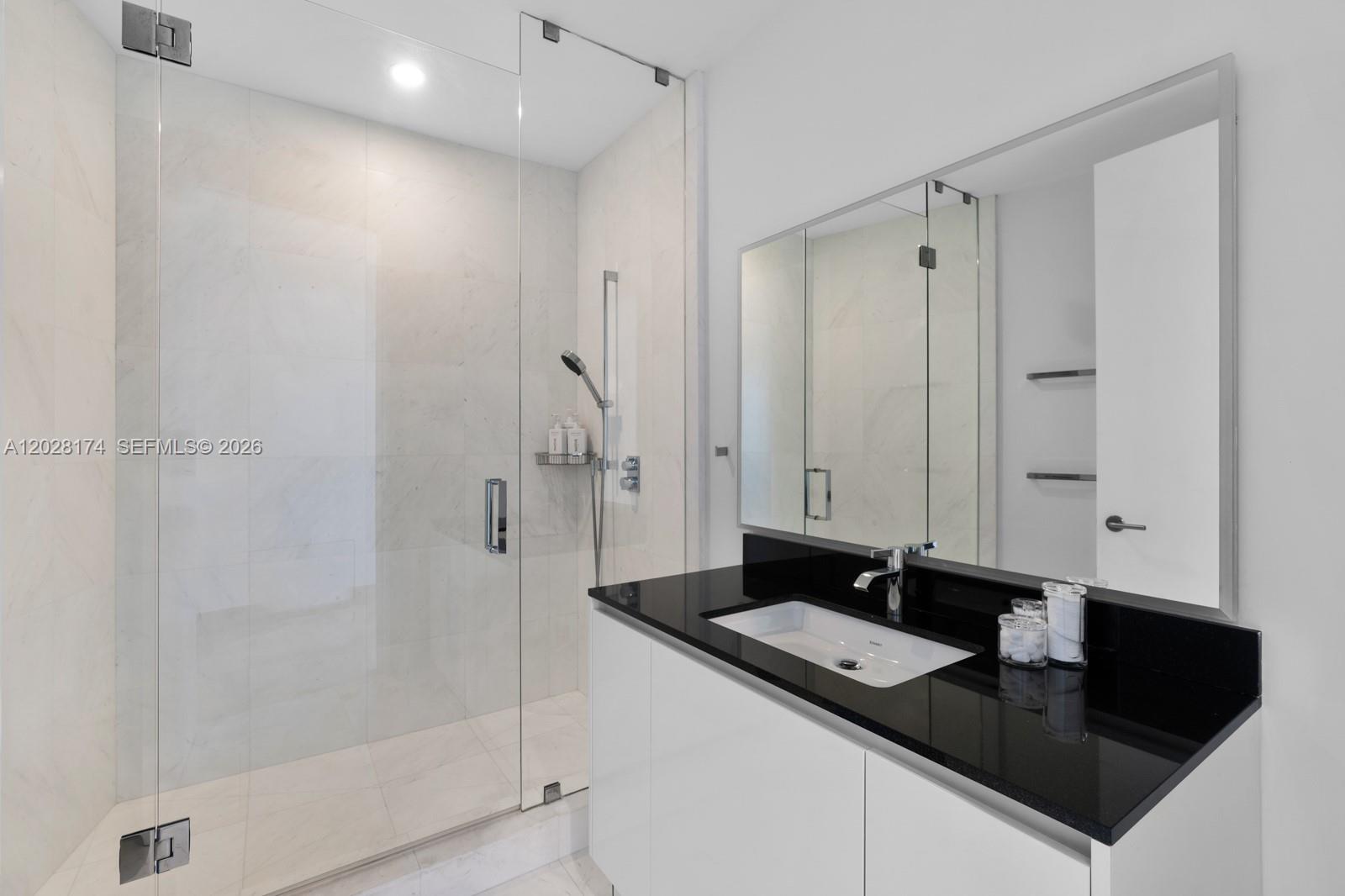 18555 Collins Ave #5105, Sunny Isles Beach FL 33160
