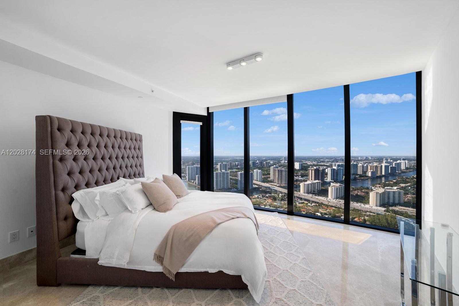 18555 Collins Ave #5105, Sunny Isles Beach FL 33160