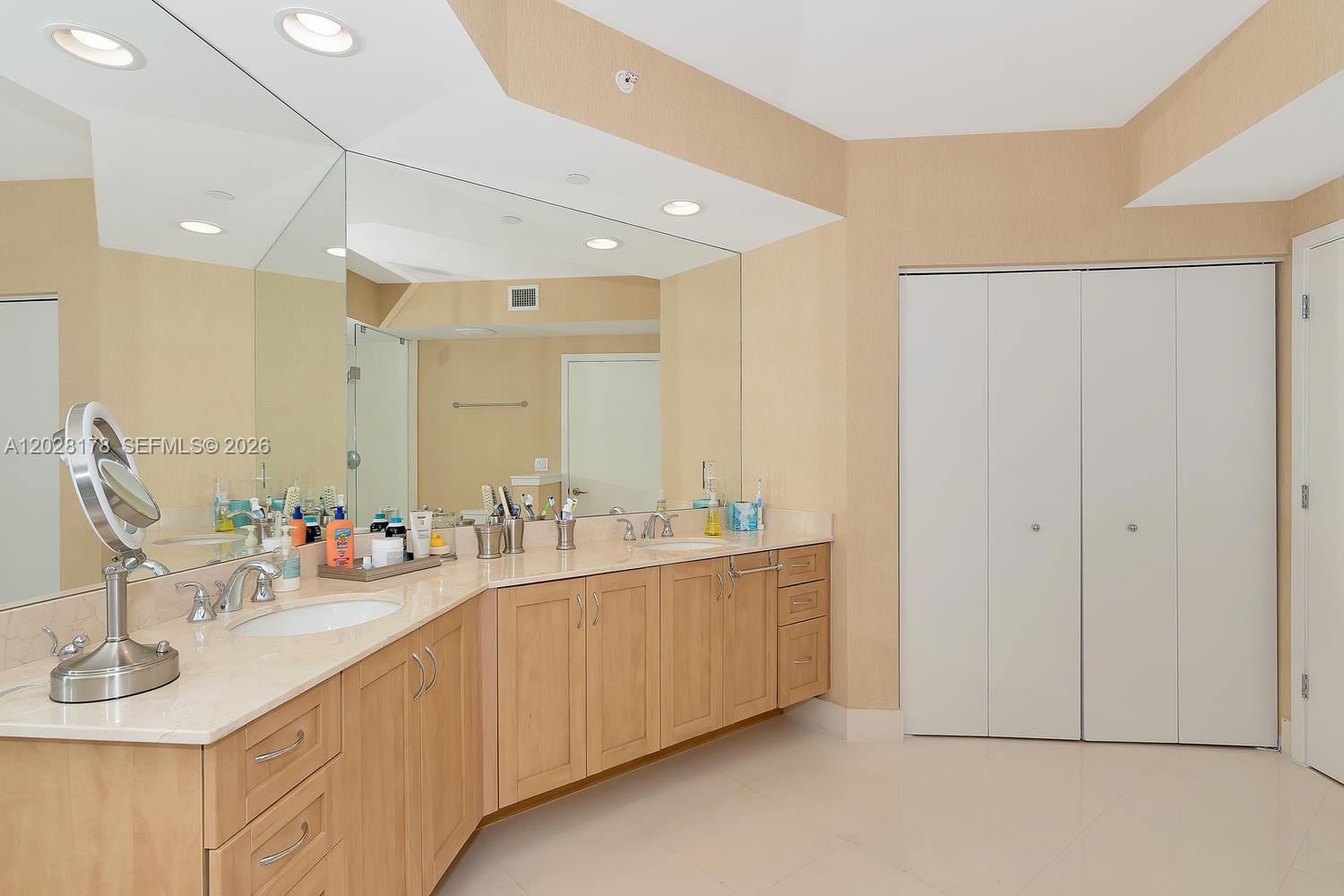 2821 N Ocean Blvd #703S, Fort Lauderdale FL 33308