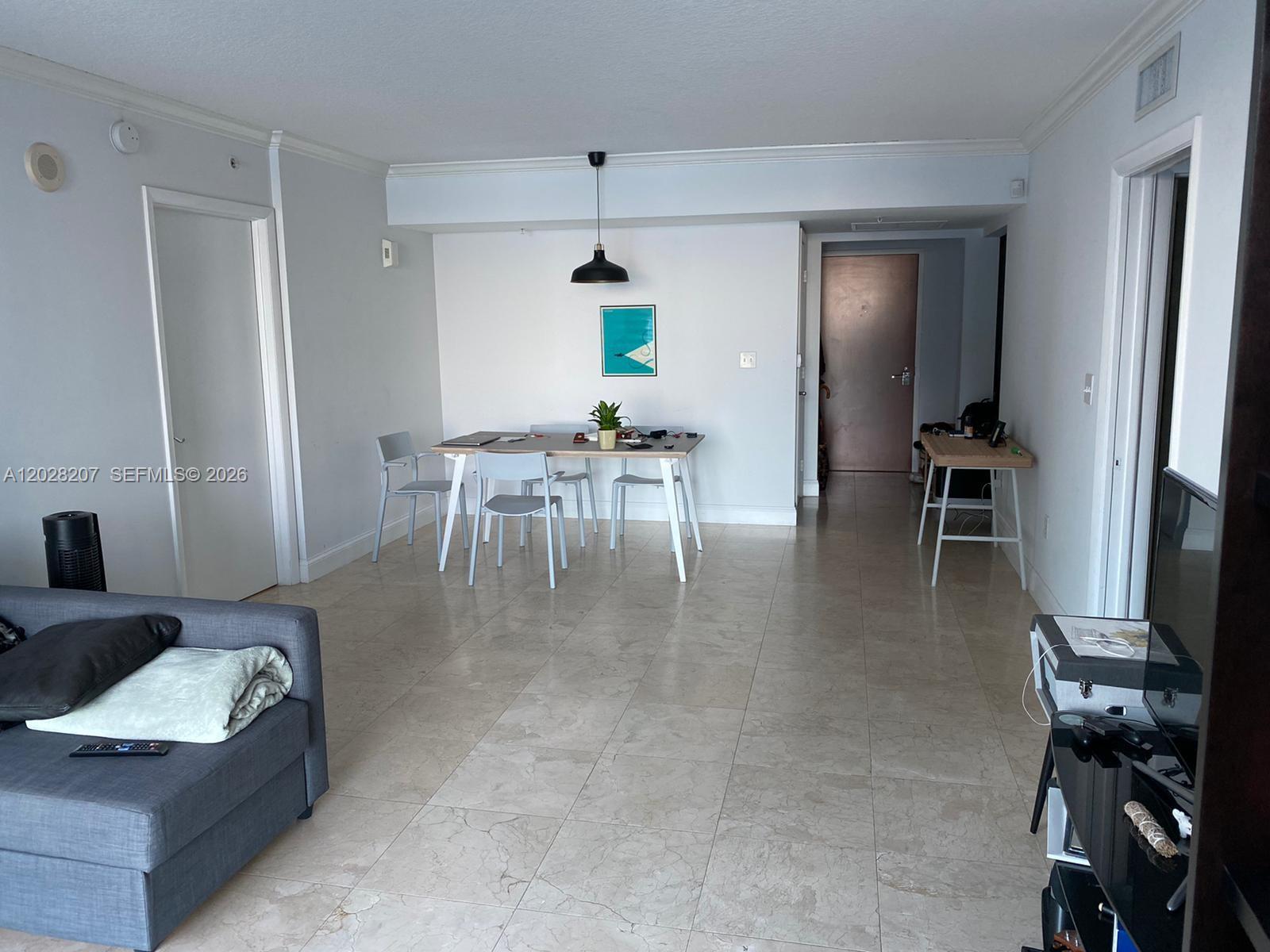 31 SE 5th St #2308, Miami FL 33131