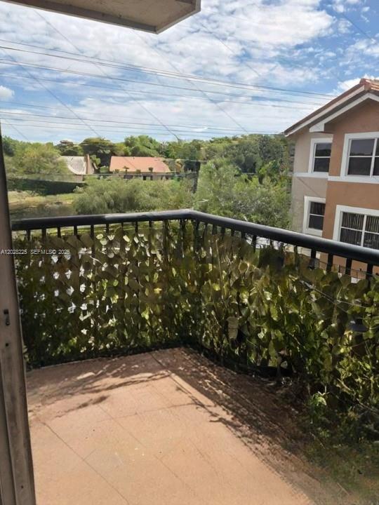 8761 Wiles Rd #301, Coral Springs FL 33067