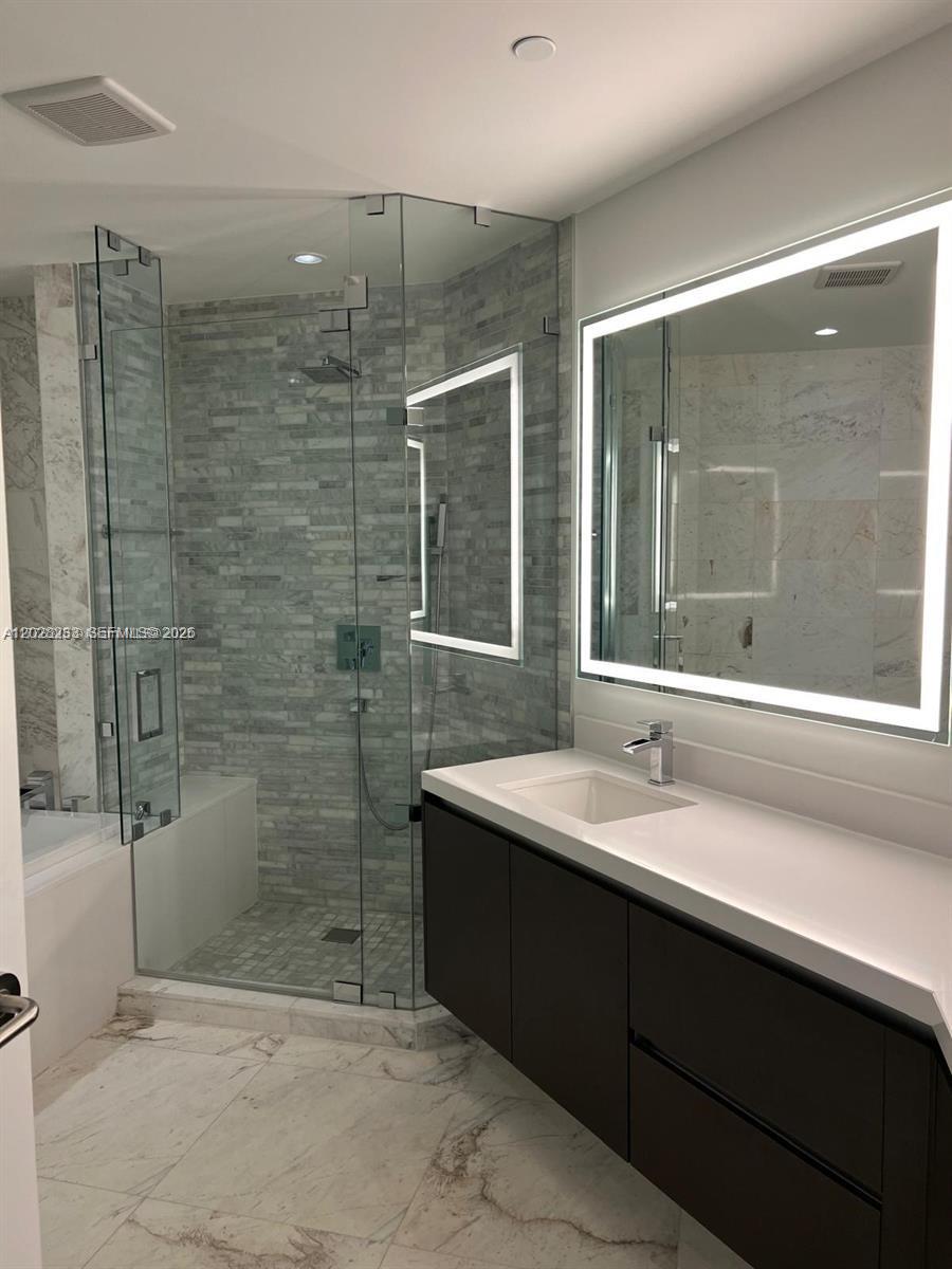 851 NE 1st Ave #4107, Miami FL 33132