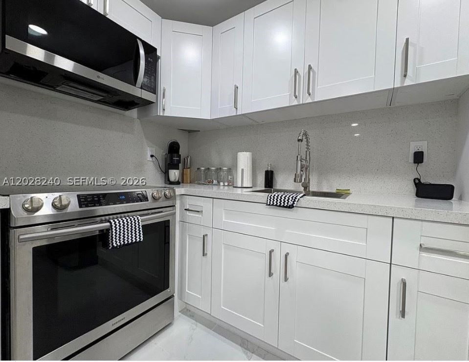 4265 NW south Tamiami Canal dr #211, Miami FL 33126