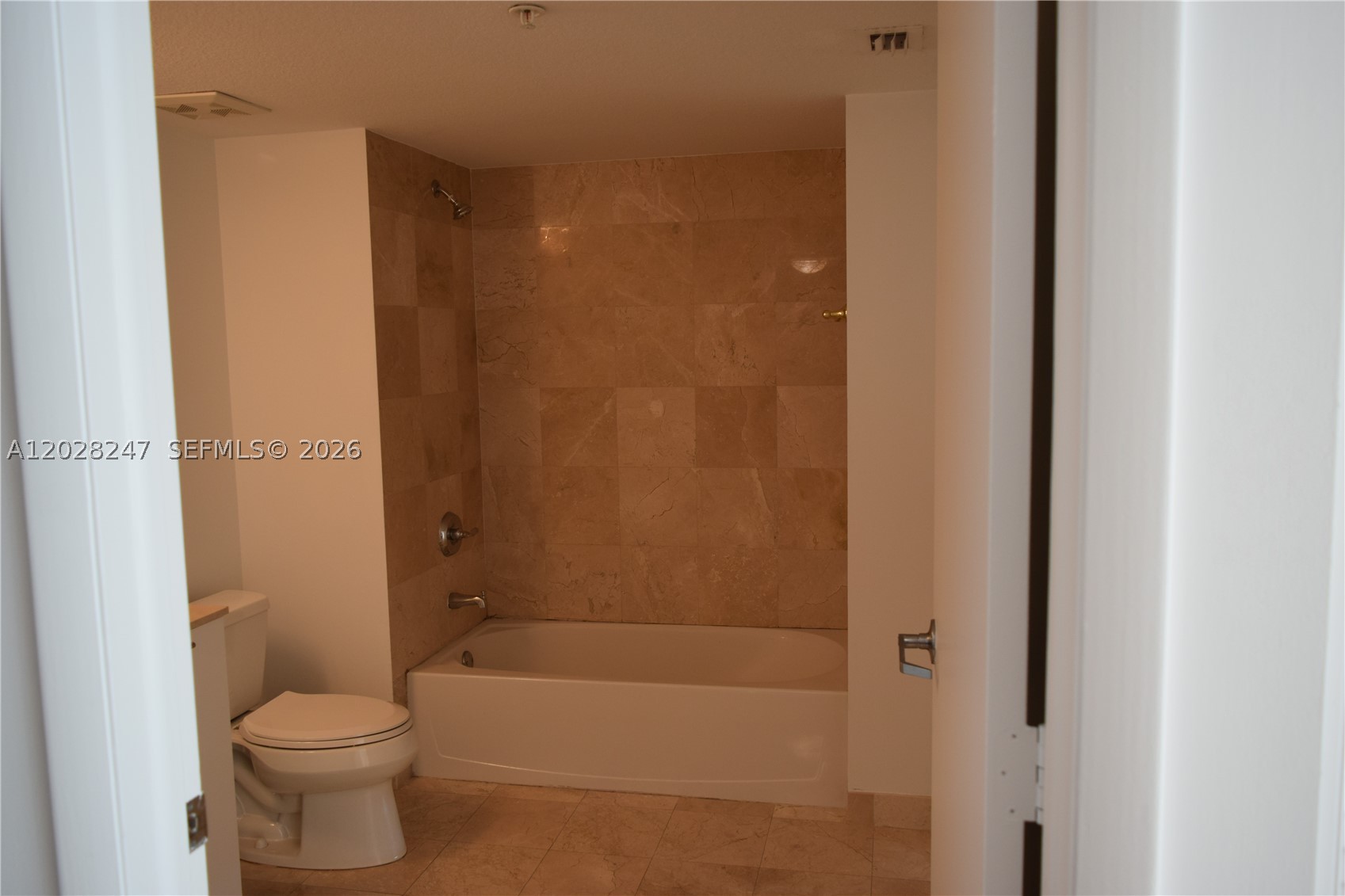 1800 N Bayshore Dr #2310, Miami FL 33132