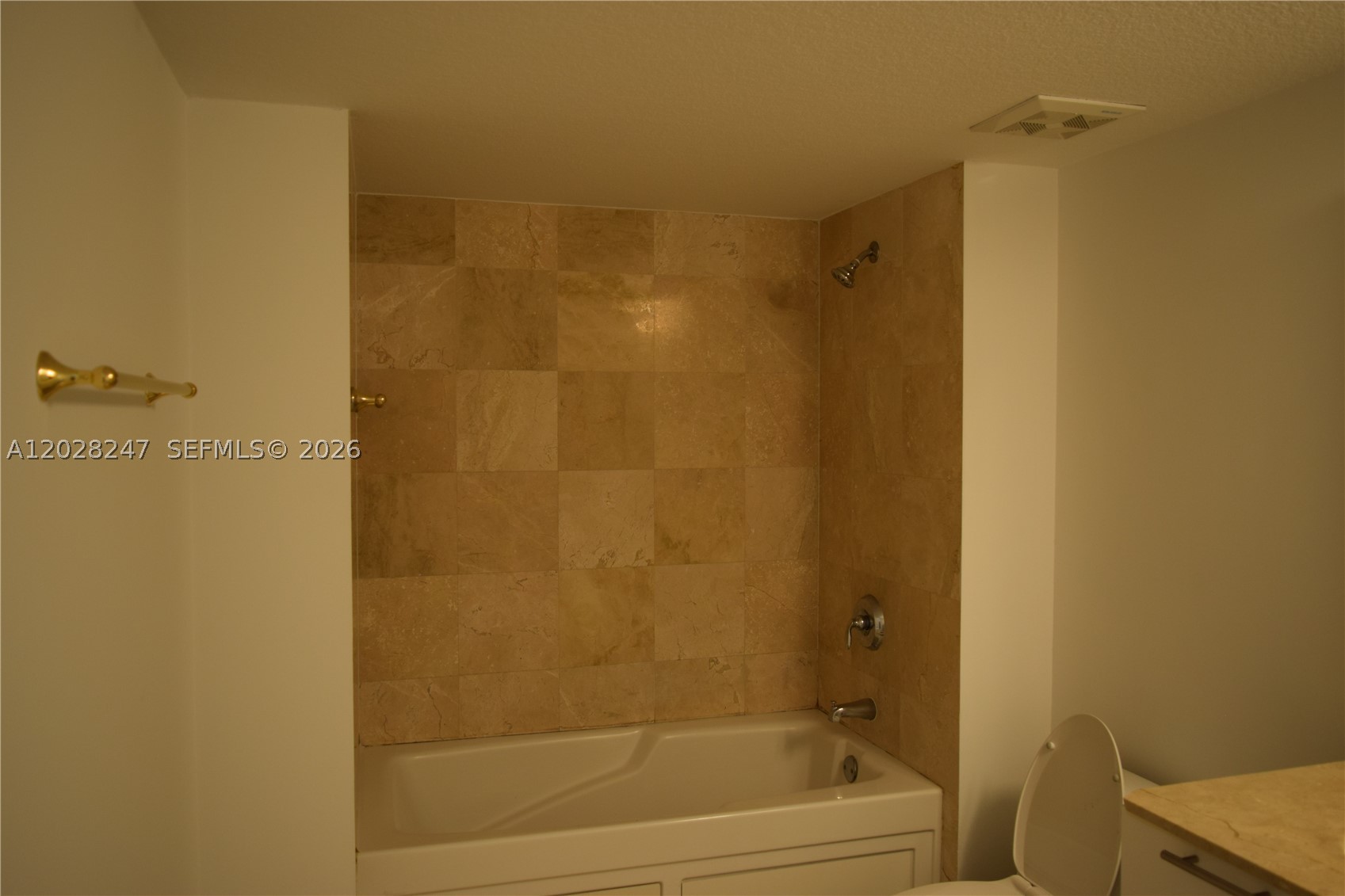 1800 N Bayshore Dr #2310, Miami FL 33132