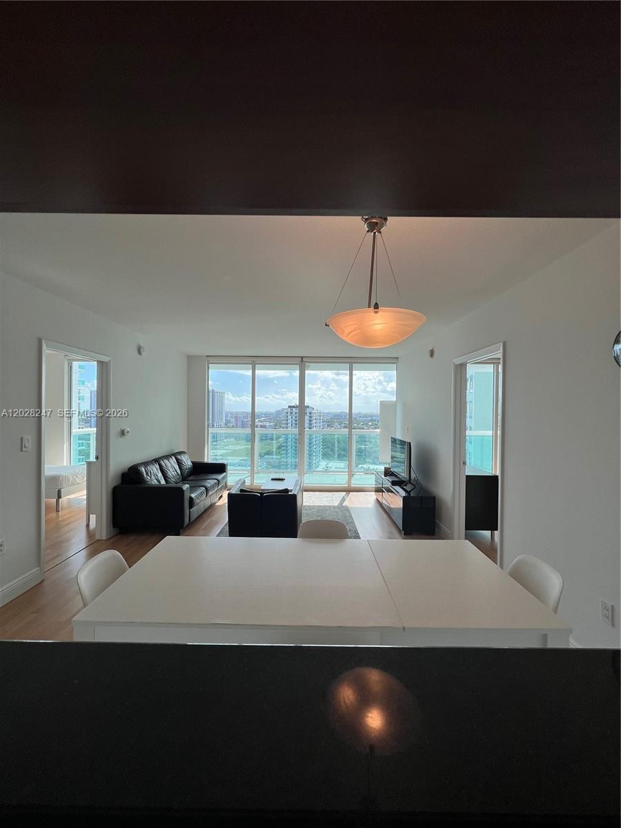 1800 N Bayshore Dr #2310, Miami FL 33132