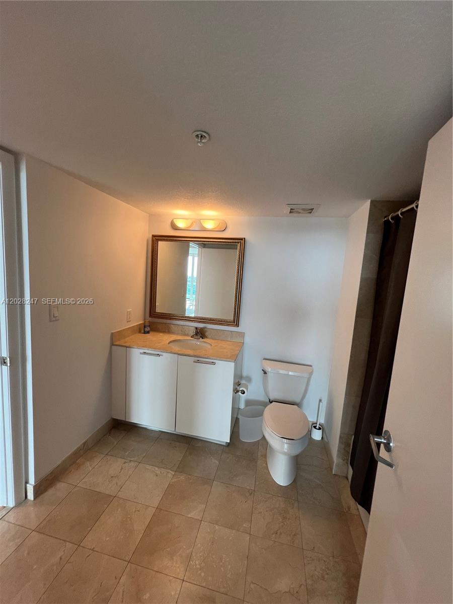 1800 N Bayshore Dr #2310, Miami FL 33132