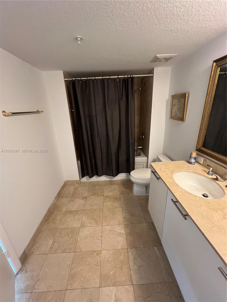 1800 N Bayshore Dr #2310, Miami FL 33132