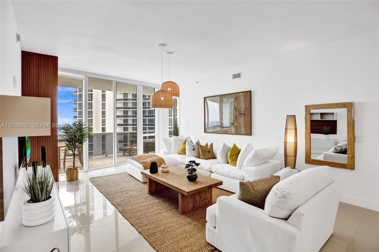 15901 Collins Ave #2807, Sunny Isles Beach FL 33160