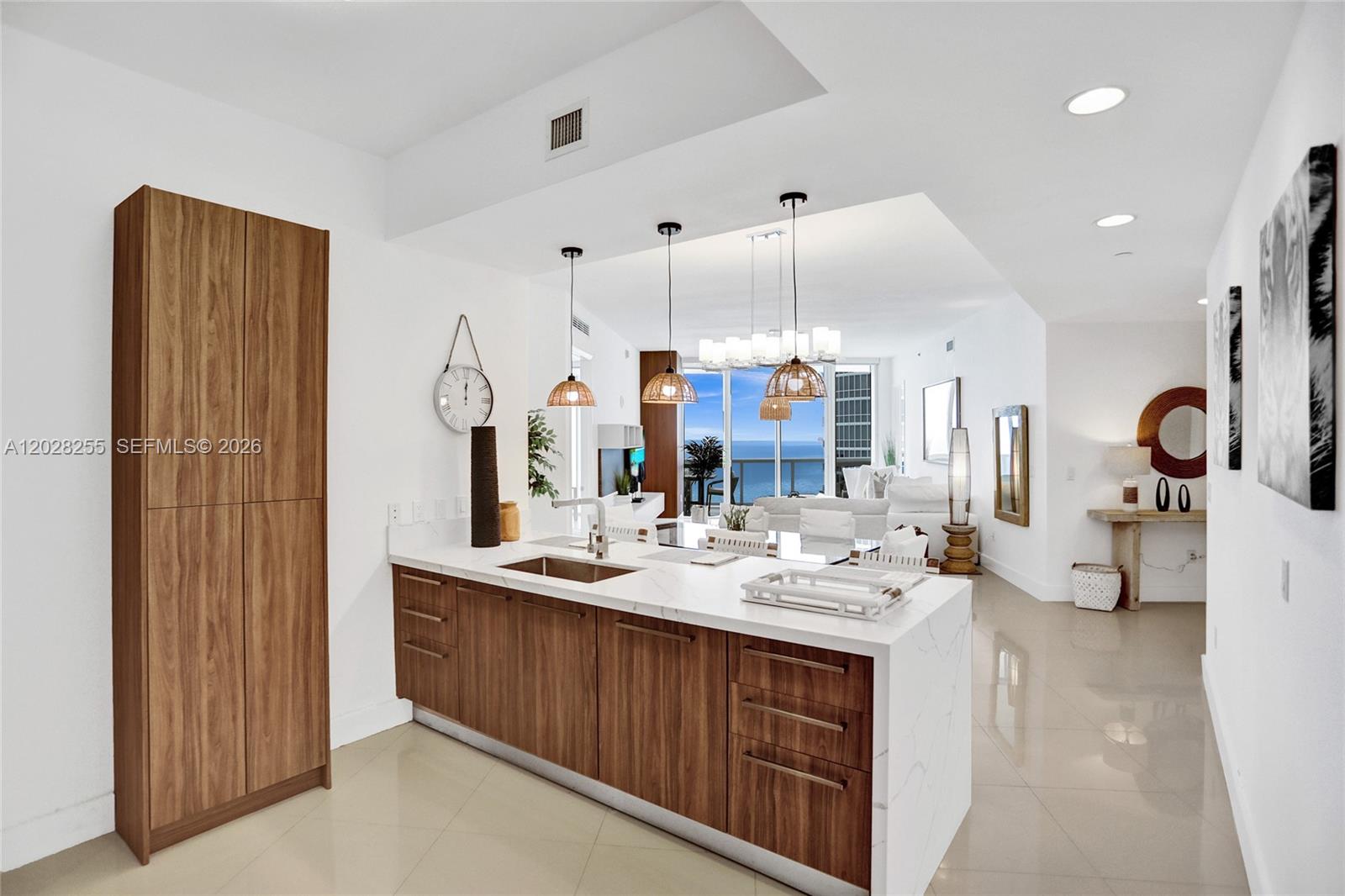 15901 Collins Ave #2807, Sunny Isles Beach FL 33160