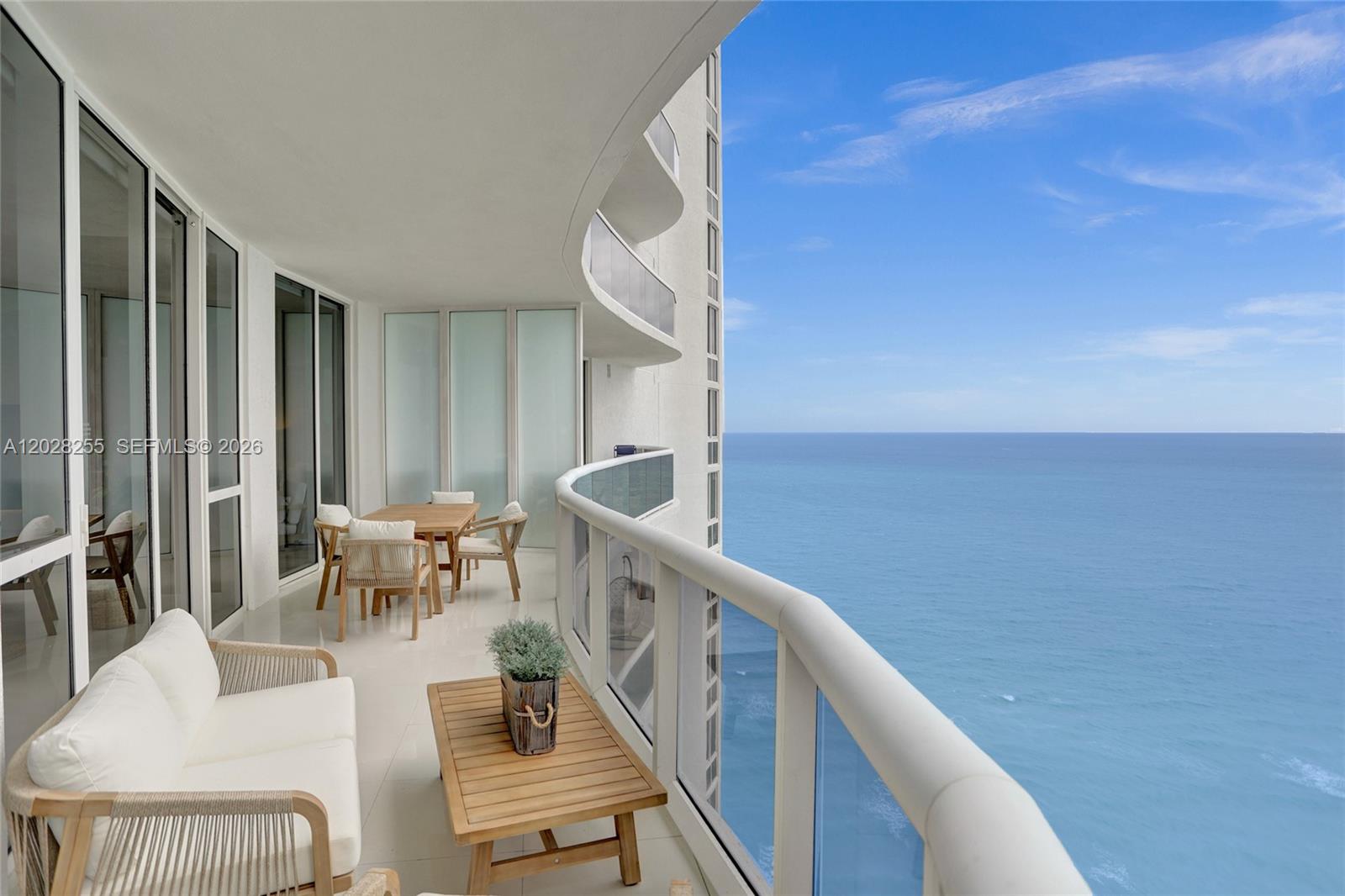 15901 Collins Ave #2807, Sunny Isles Beach FL 33160