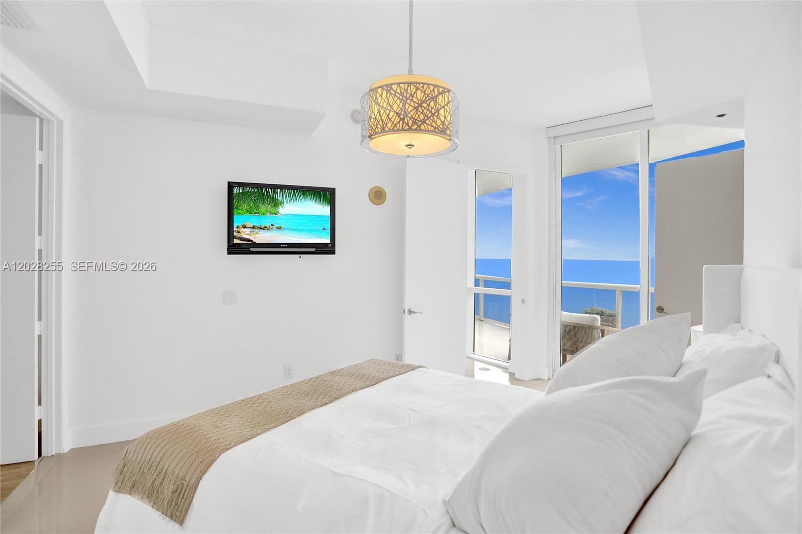 15901 Collins Ave #2807, Sunny Isles Beach FL 33160