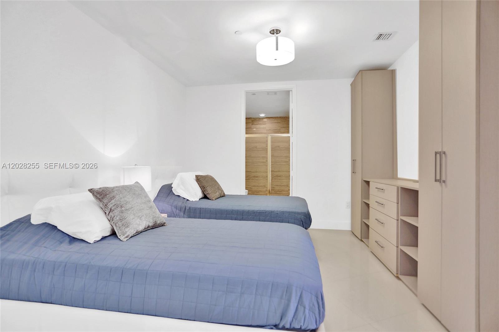 15901 Collins Ave #2807, Sunny Isles Beach FL 33160