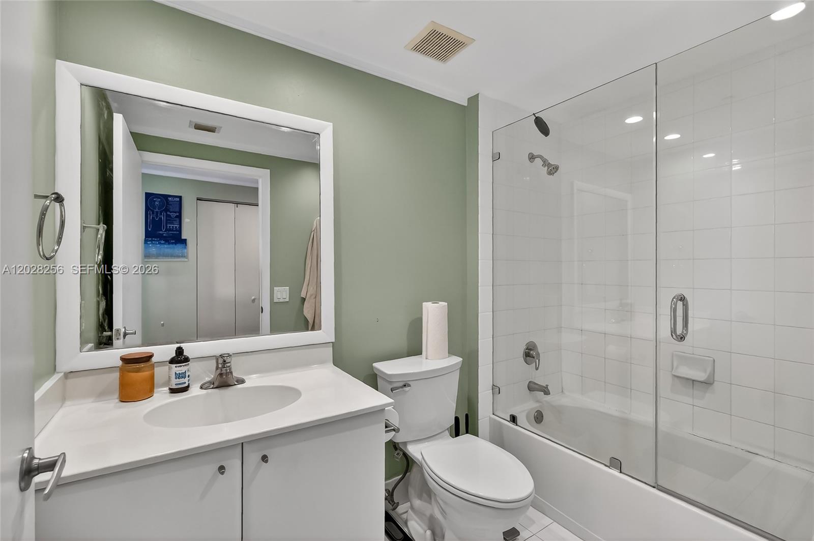 2475 Brickell Ave #2407, Miami FL 33129