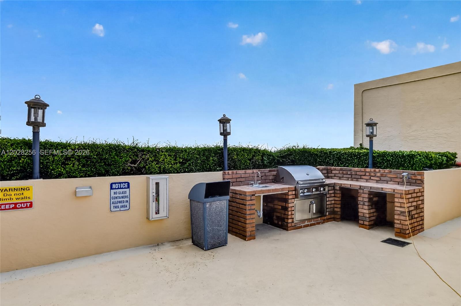 2475 Brickell Ave #2407, Miami FL 33129