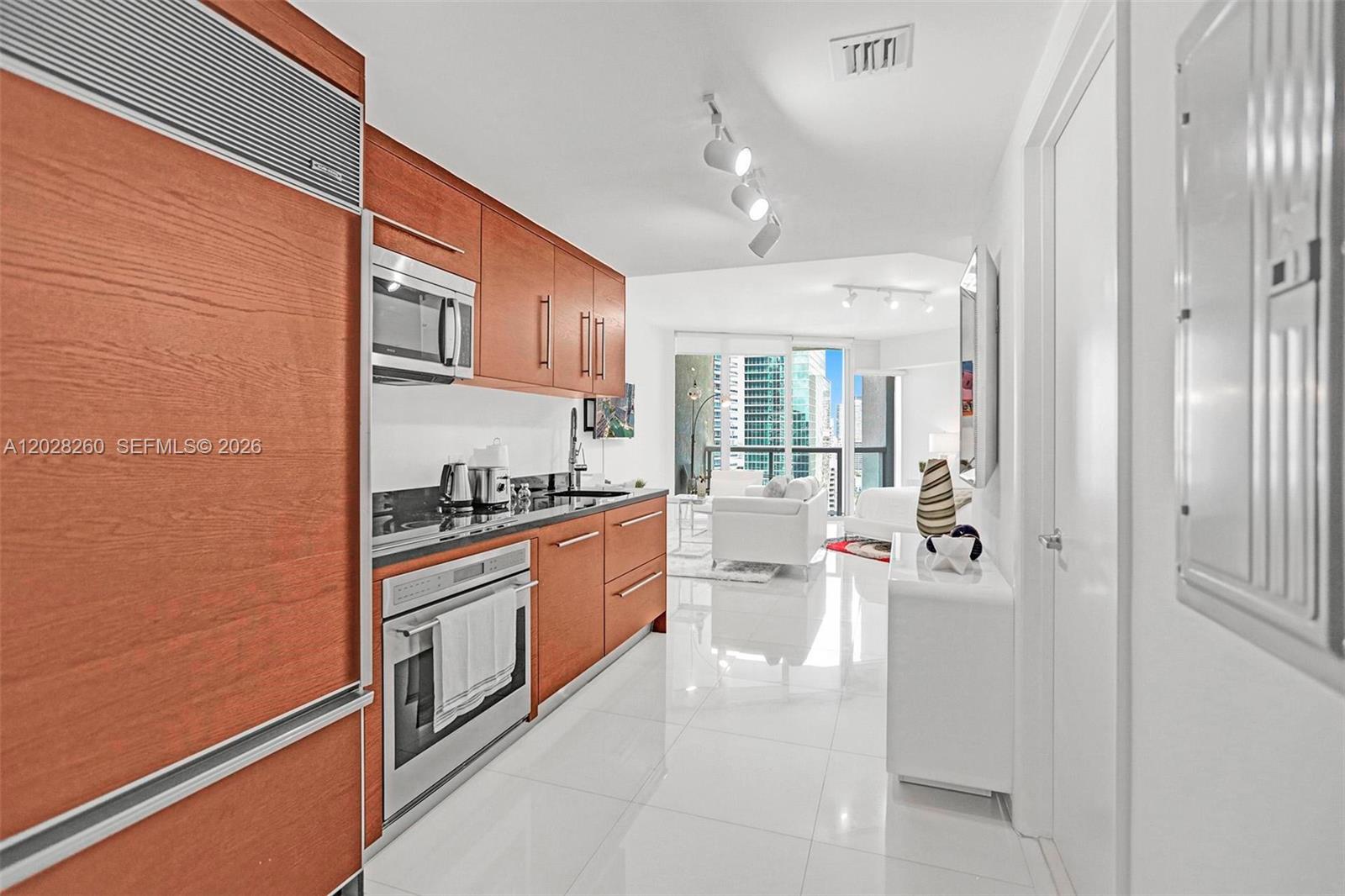 475 Brickell Ave #3408, Miami FL 33131