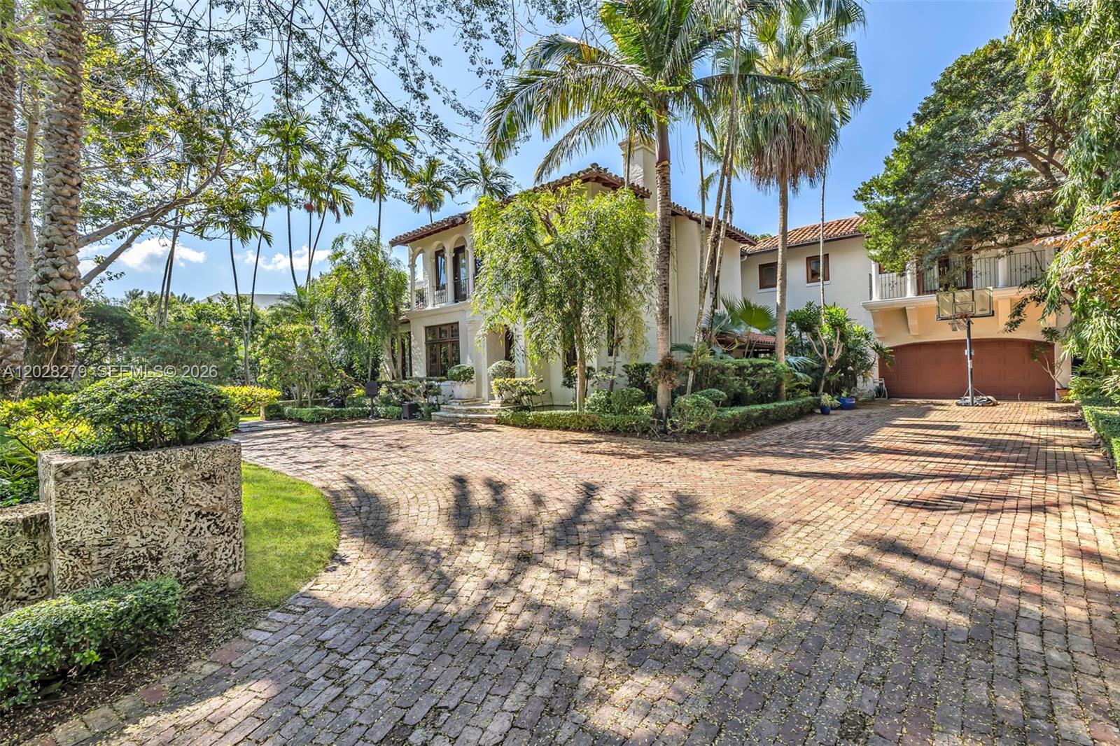3462 N Moorings Way, Miami FL 33133