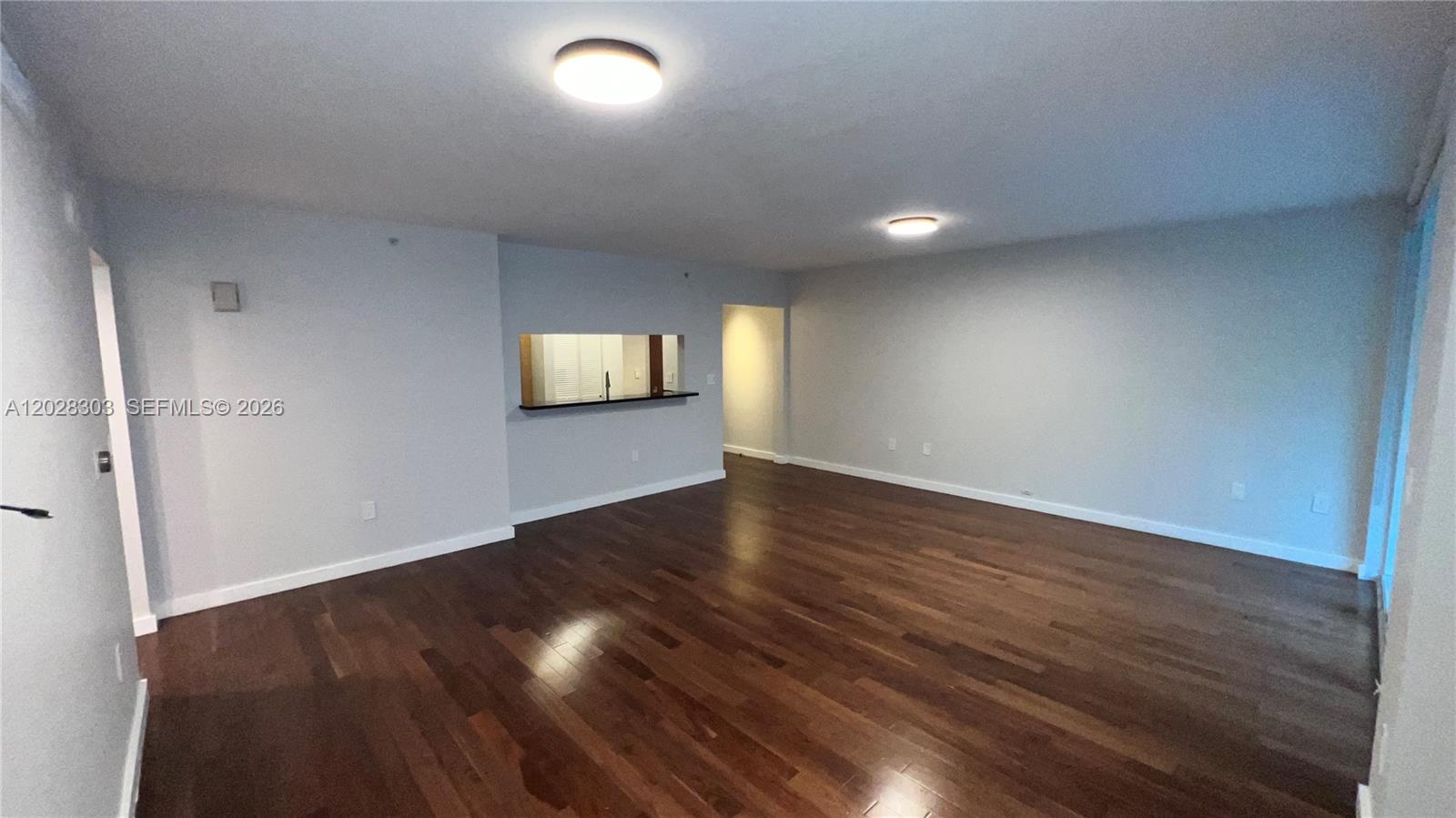 31 SE 5th St #411, Miami FL 33131