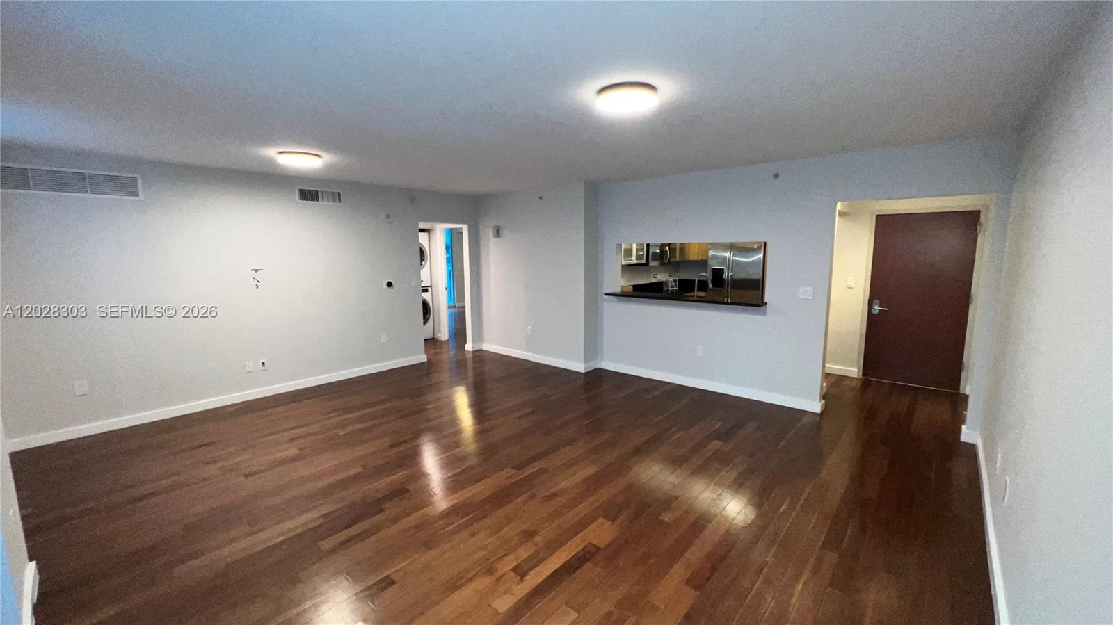 31 SE 5th St #411, Miami FL 33131