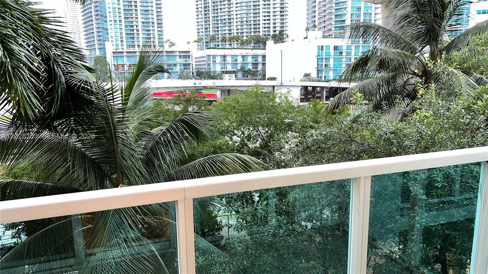 31 SE 5th St #411, Miami FL 33131