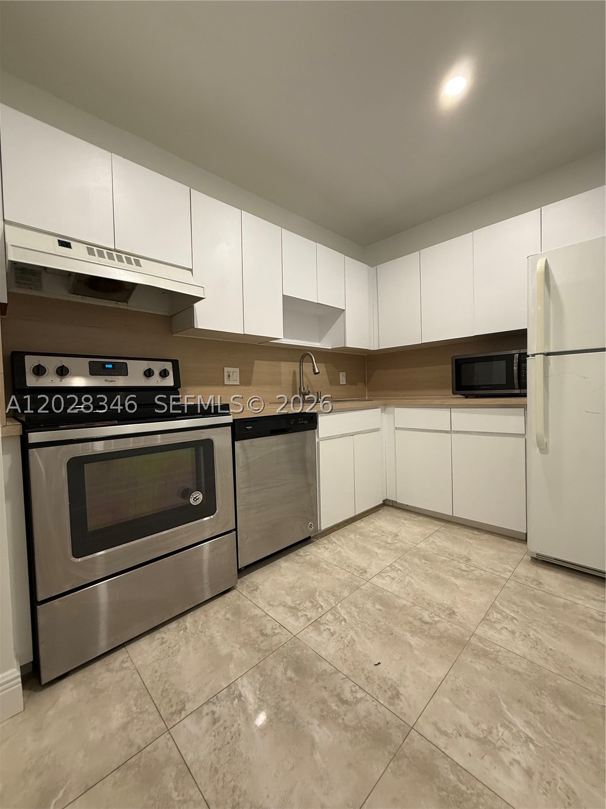 8261 SW 128th St #205, Pinecrest FL 33156