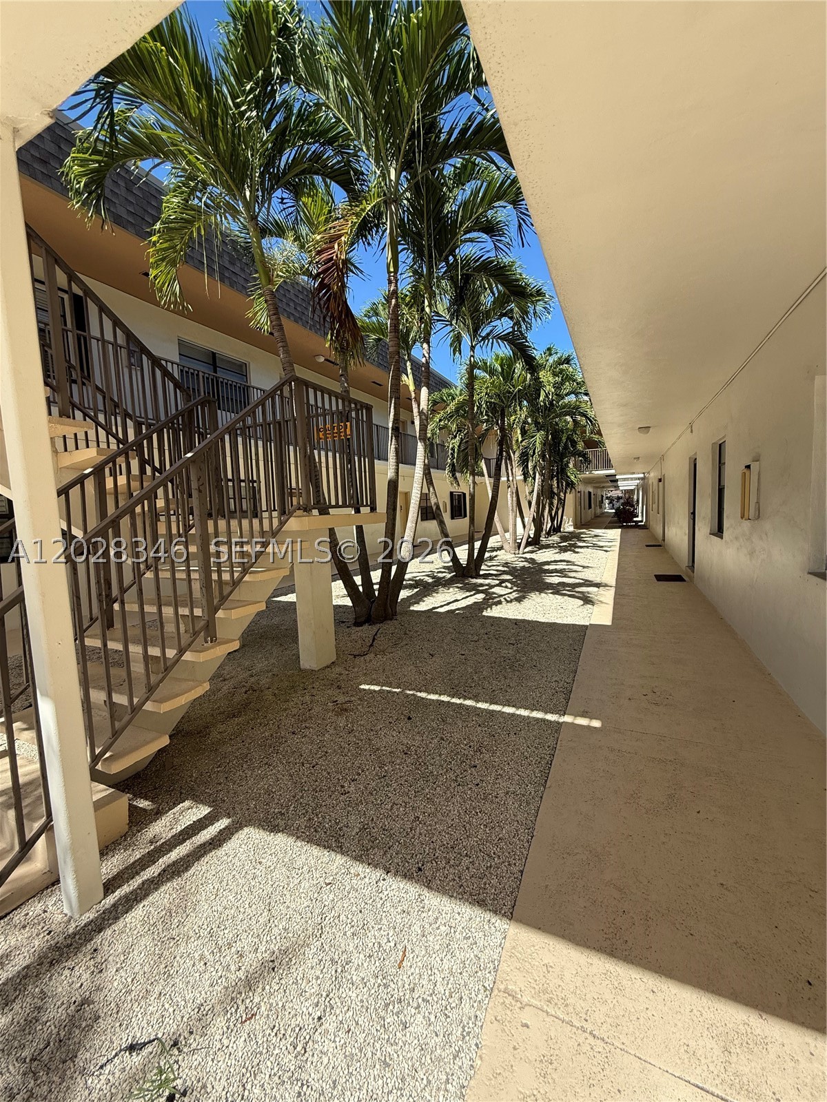8261 SW 128th St #205, Pinecrest FL 33156