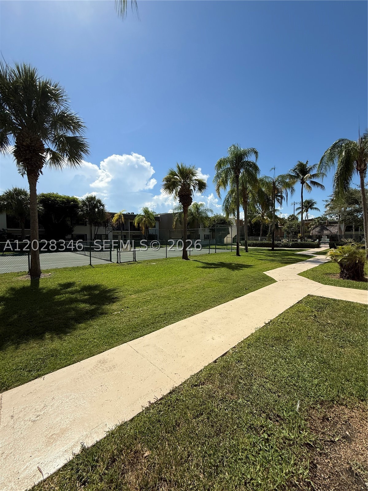 8261 SW 128th St #205, Pinecrest FL 33156