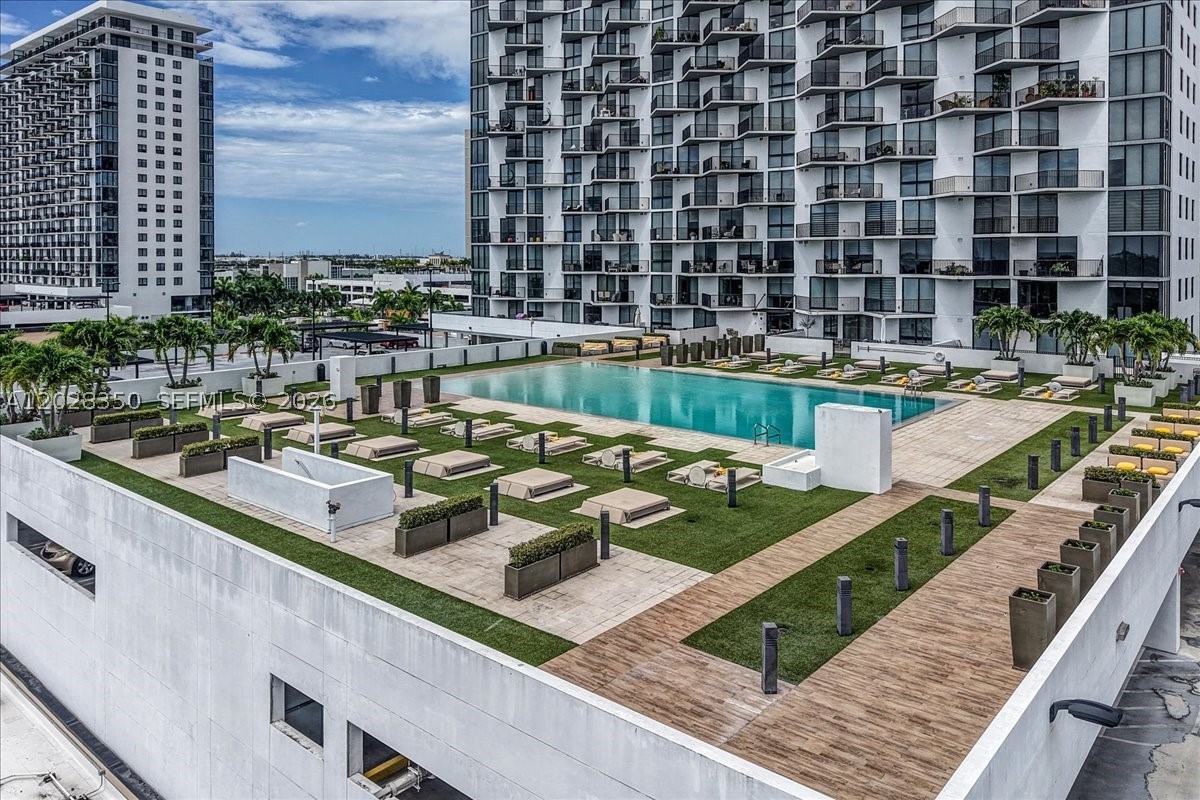 5252 NW 85th Ave #1410, Doral FL 33166