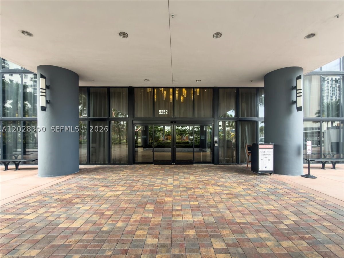 5252 NW 85th Ave #1410, Doral FL 33166