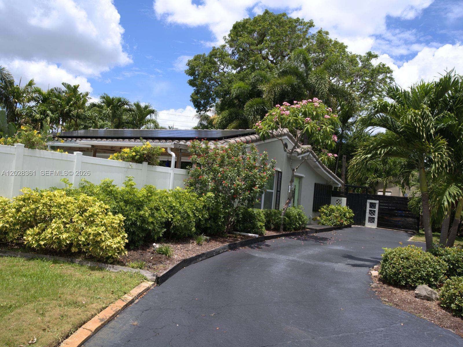 1701 NE 16th Ave #., Fort Lauderdale FL 33305