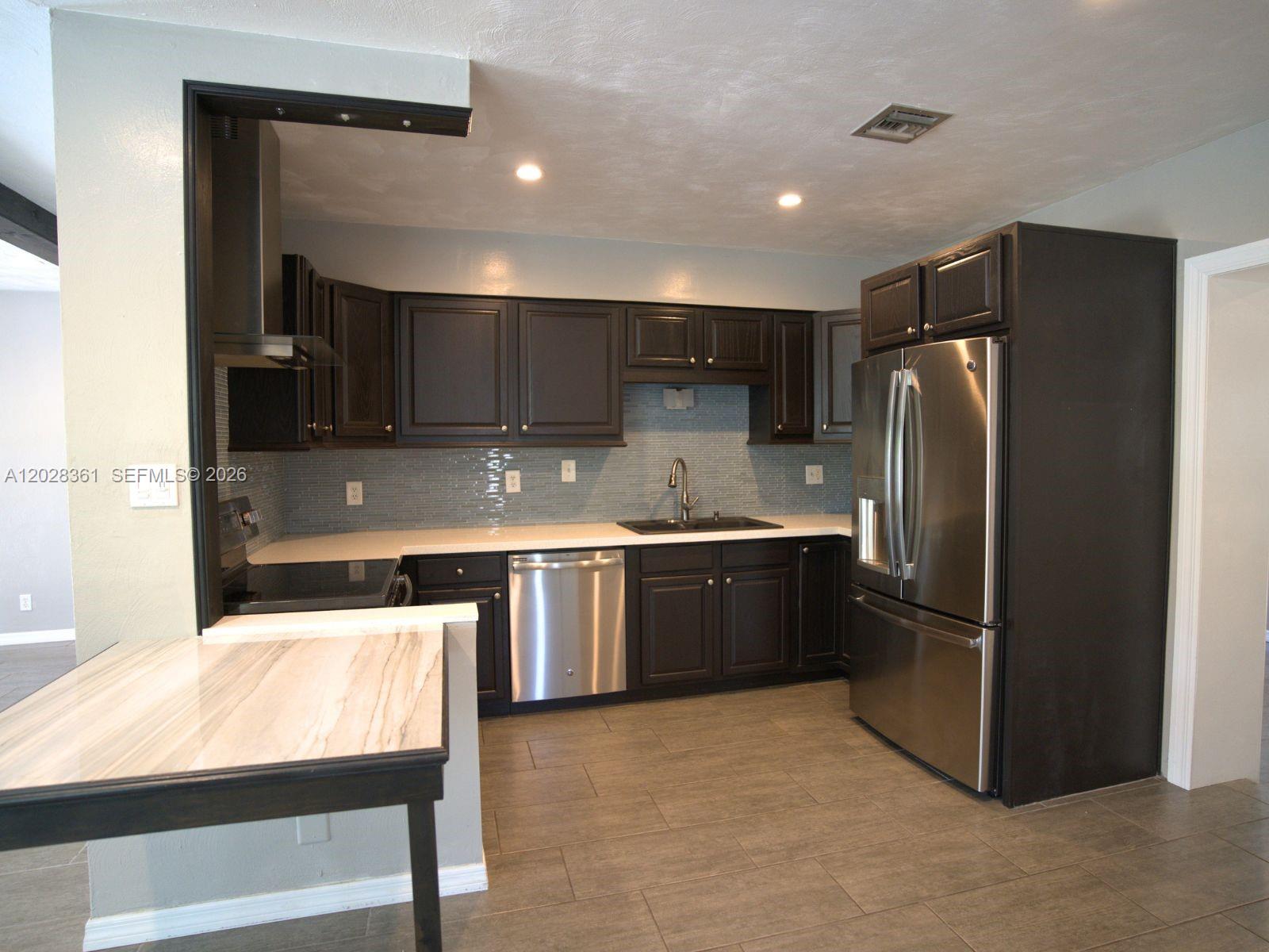 1701 NE 16th Ave #., Fort Lauderdale FL 33305