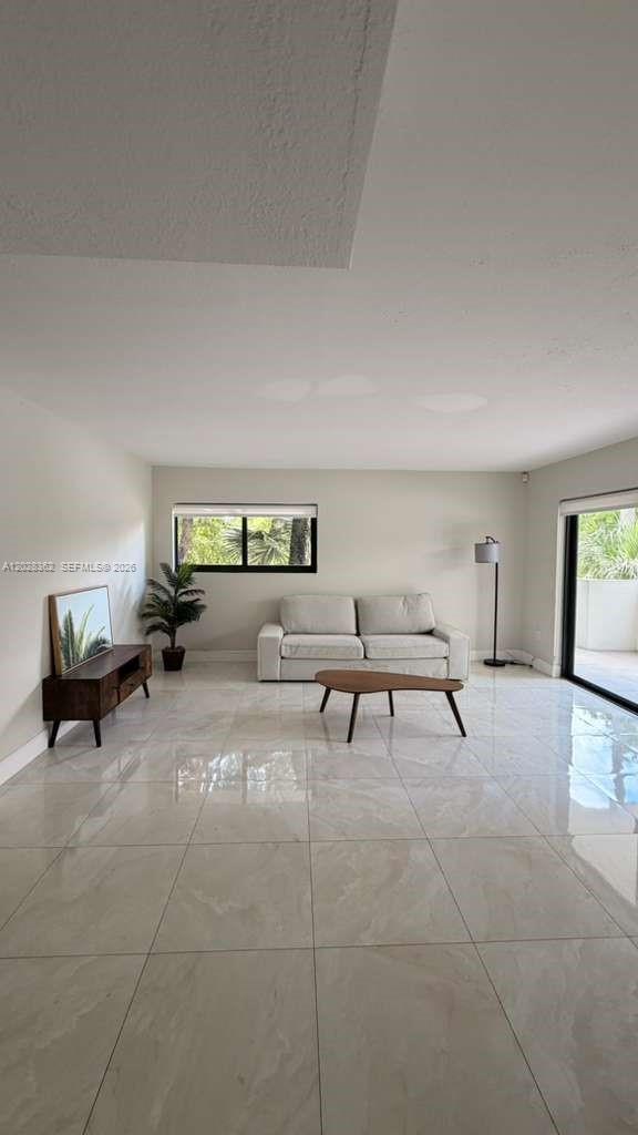 800 S Dixie Hwy 203 Hwy #203, Coral Gables FL 33146