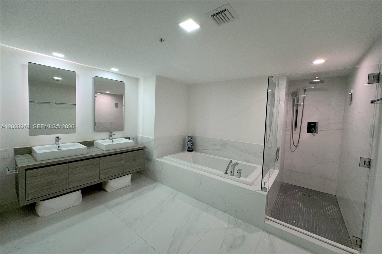 Sunny Isles Beach FL 33160 - A12028378