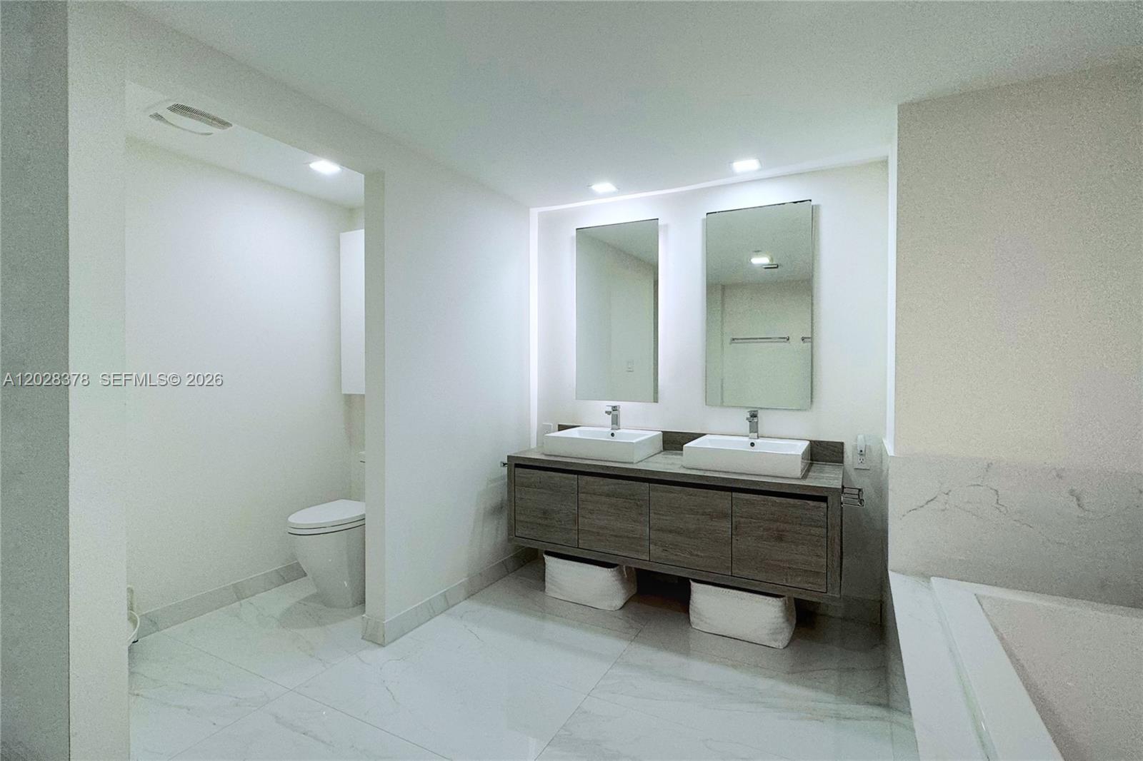Sunny Isles Beach FL 33160 - A12028378