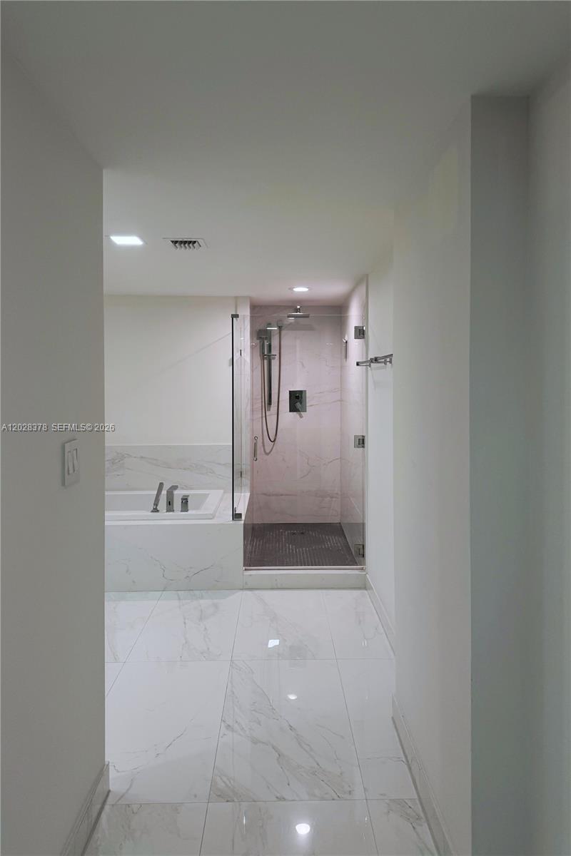 Sunny Isles Beach FL 33160 - A12028378