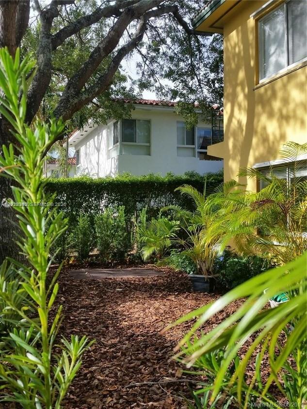 725 NE 16th Ave #725, Fort Lauderdale FL 33304