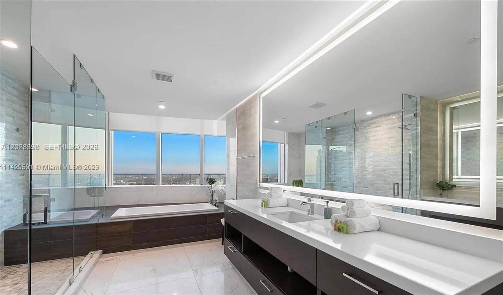 851 NE 1st Ave #5201, Miami FL 33132