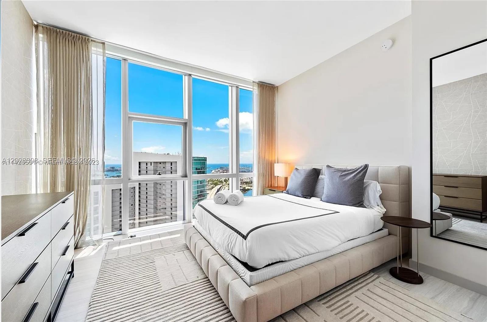 851 NE 1st Ave #5201, Miami FL 33132