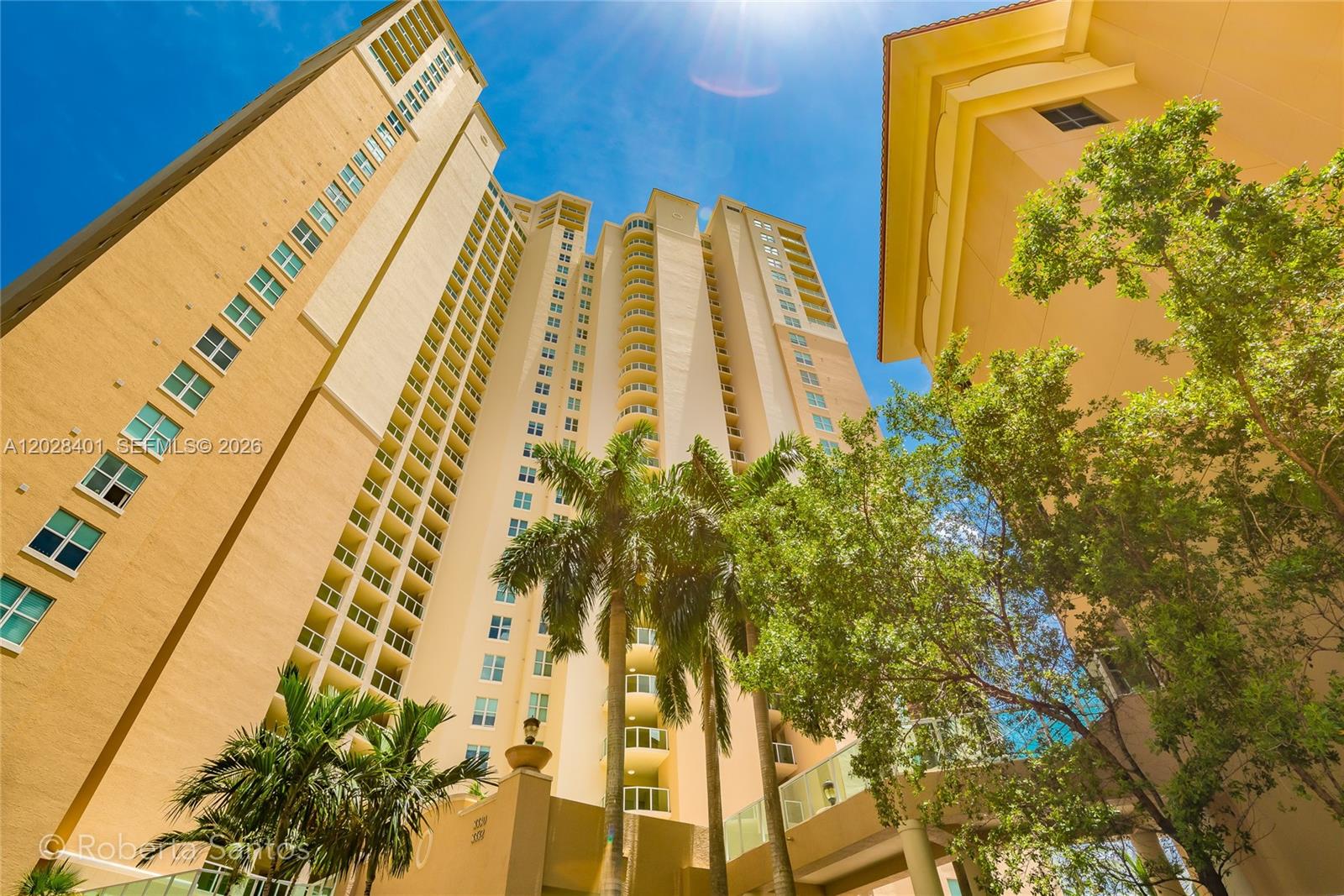 3340 NE 190th St #409, Aventura FL 33180