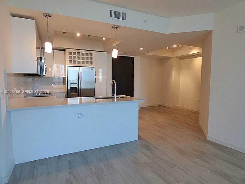 999 SW 1 AVE #1907, Miami FL 33130